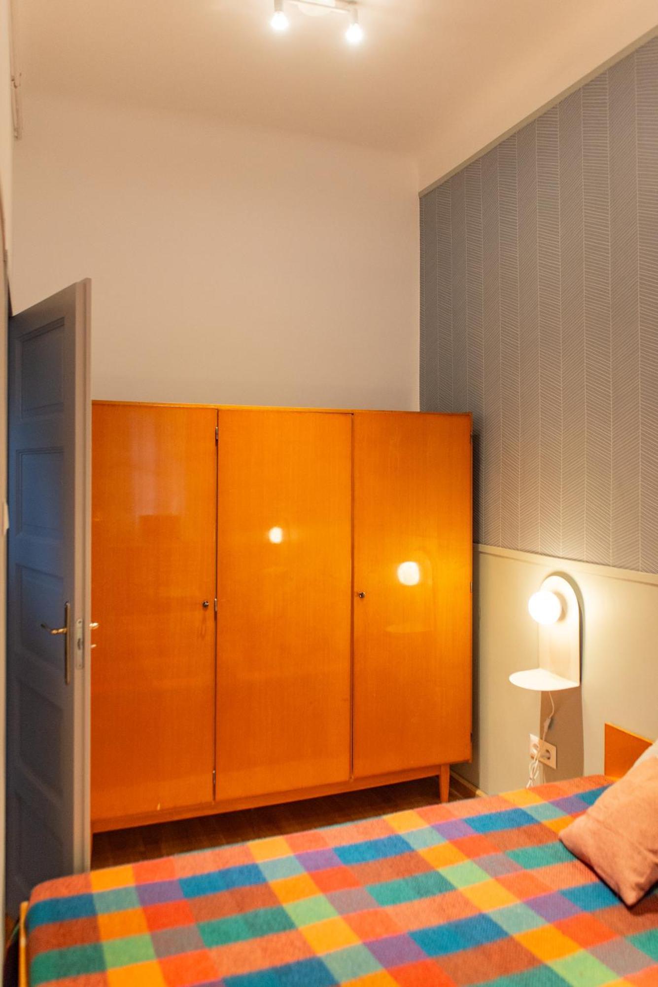 Spacious Family Along River Side, In The Heart Of Buda Apartment