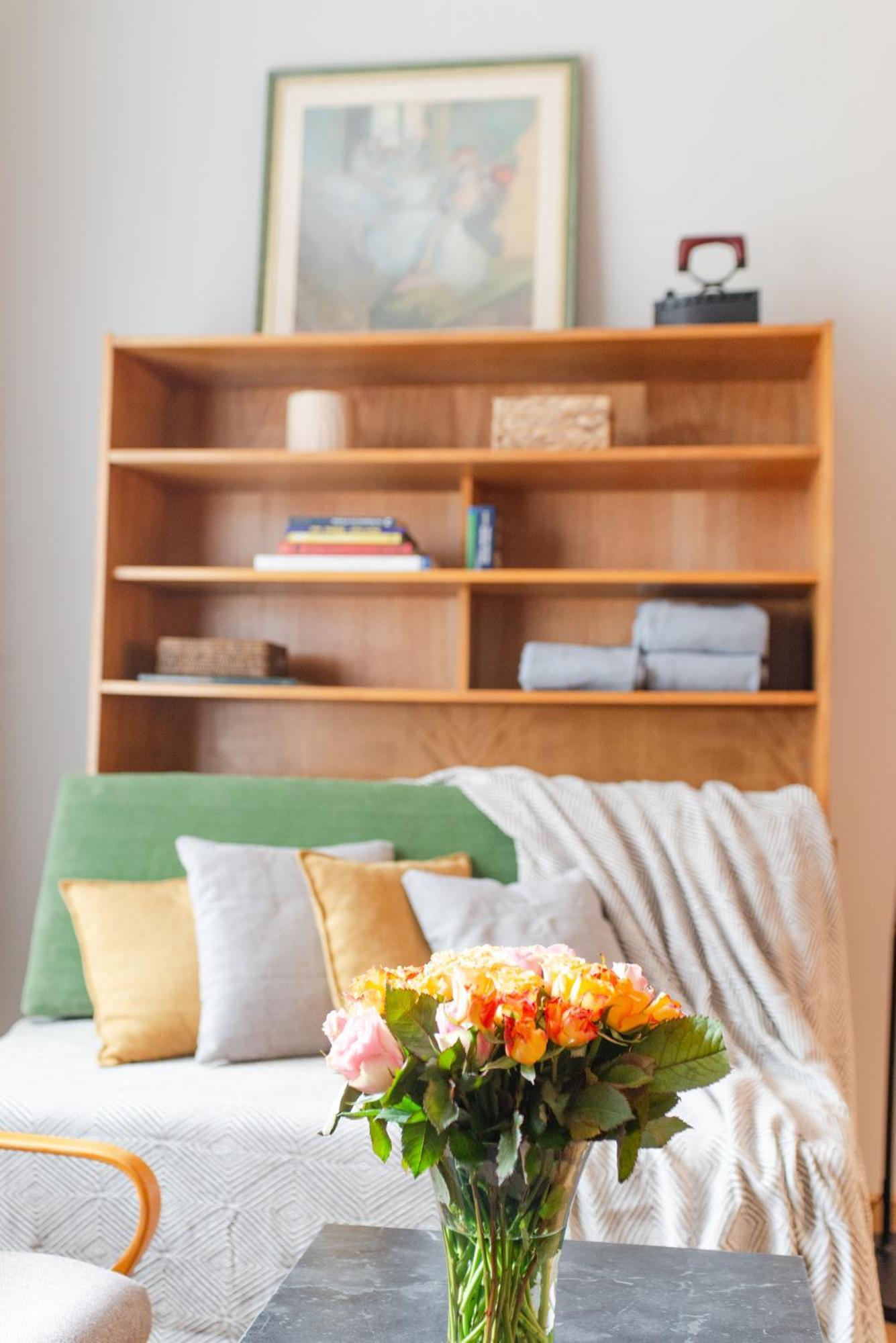 Spacious Family Along River Side, In The Heart Of Buda *