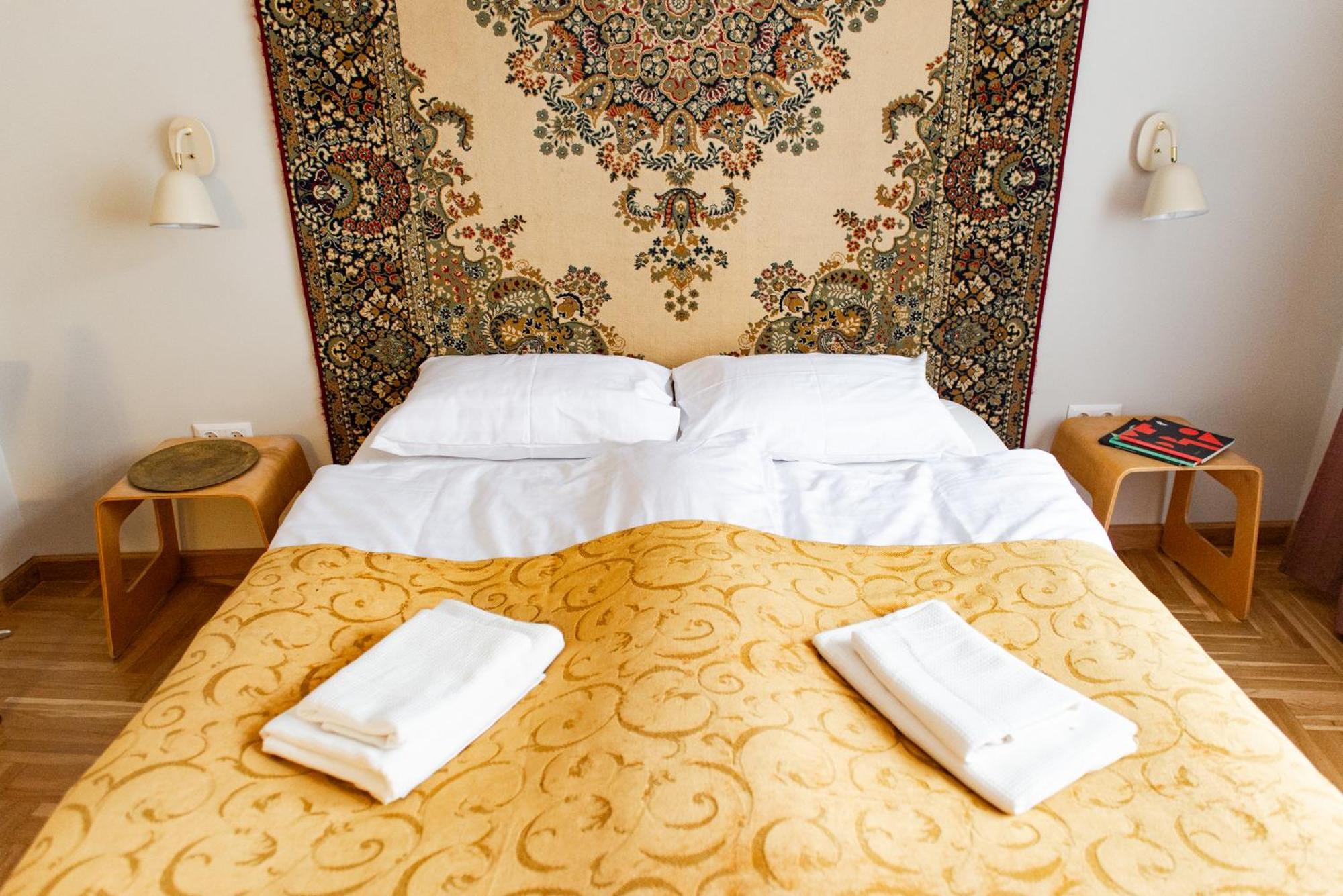 Apartment Spacious Family Along River Side, In The Heart Of Buda Budapest