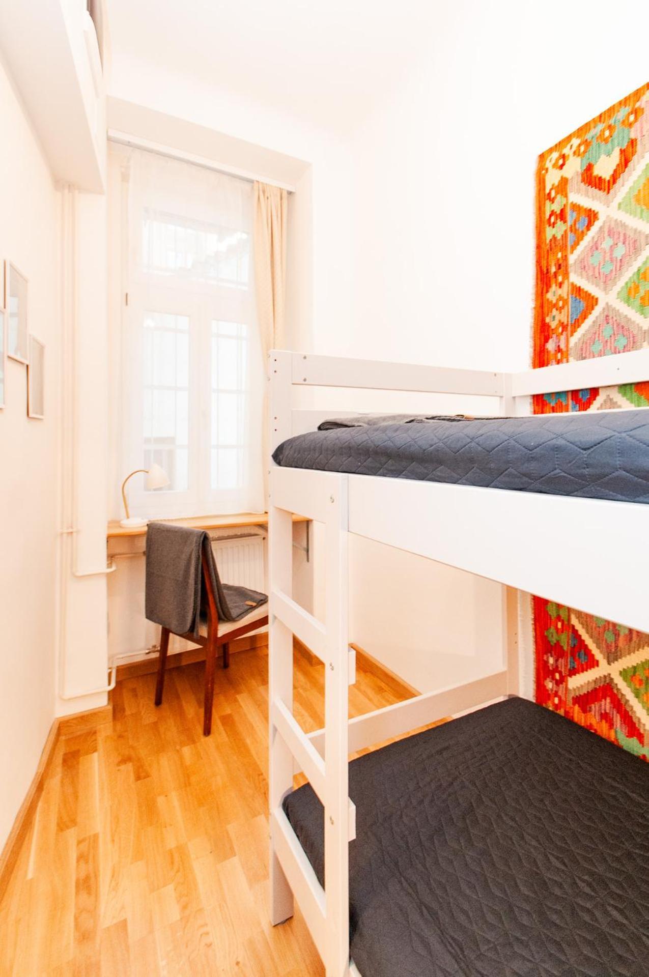Spacious Family Along River Side, In The Heart Of Buda Apartment *