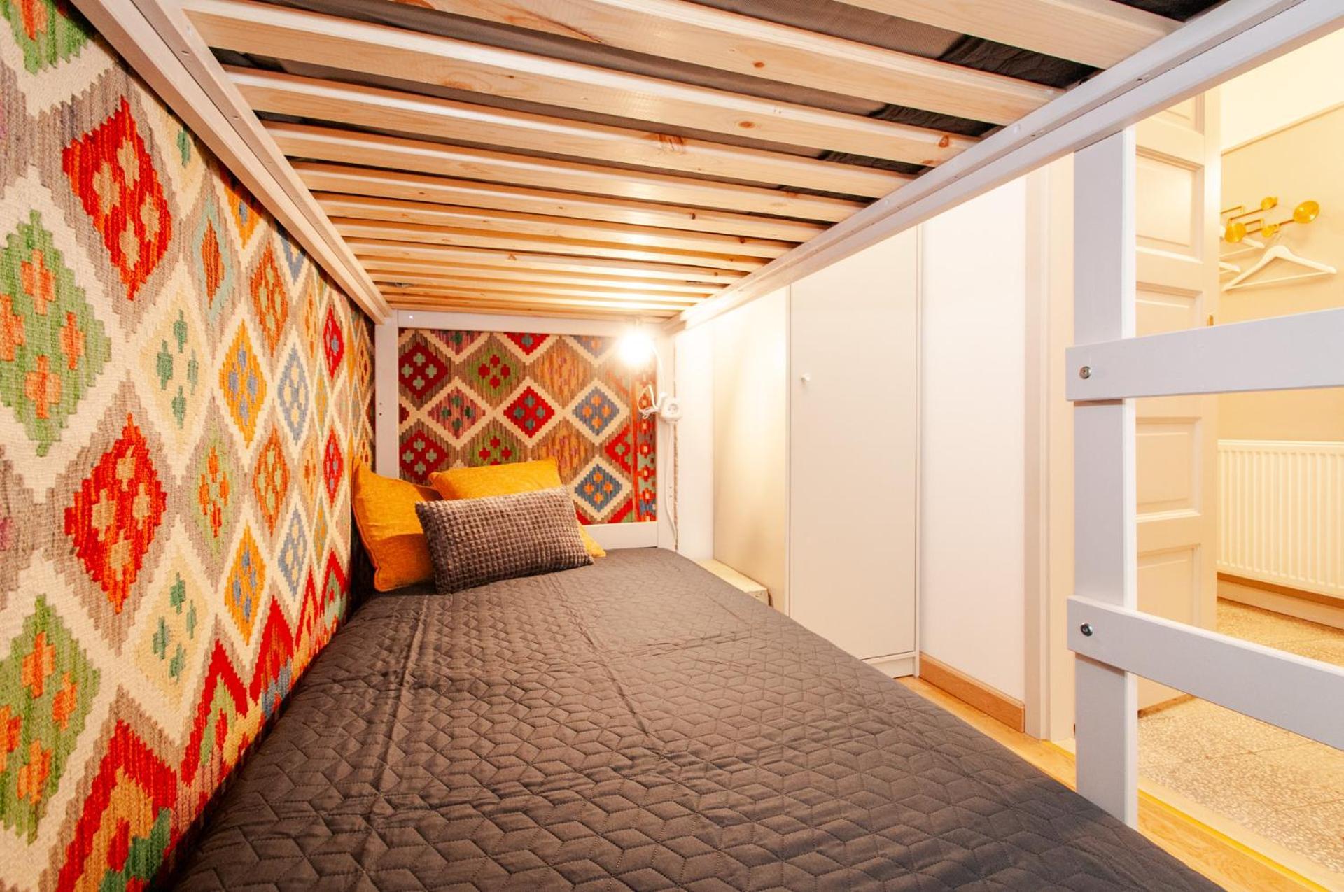 Spacious Family Along River Side, In The Heart Of Buda Boedapest