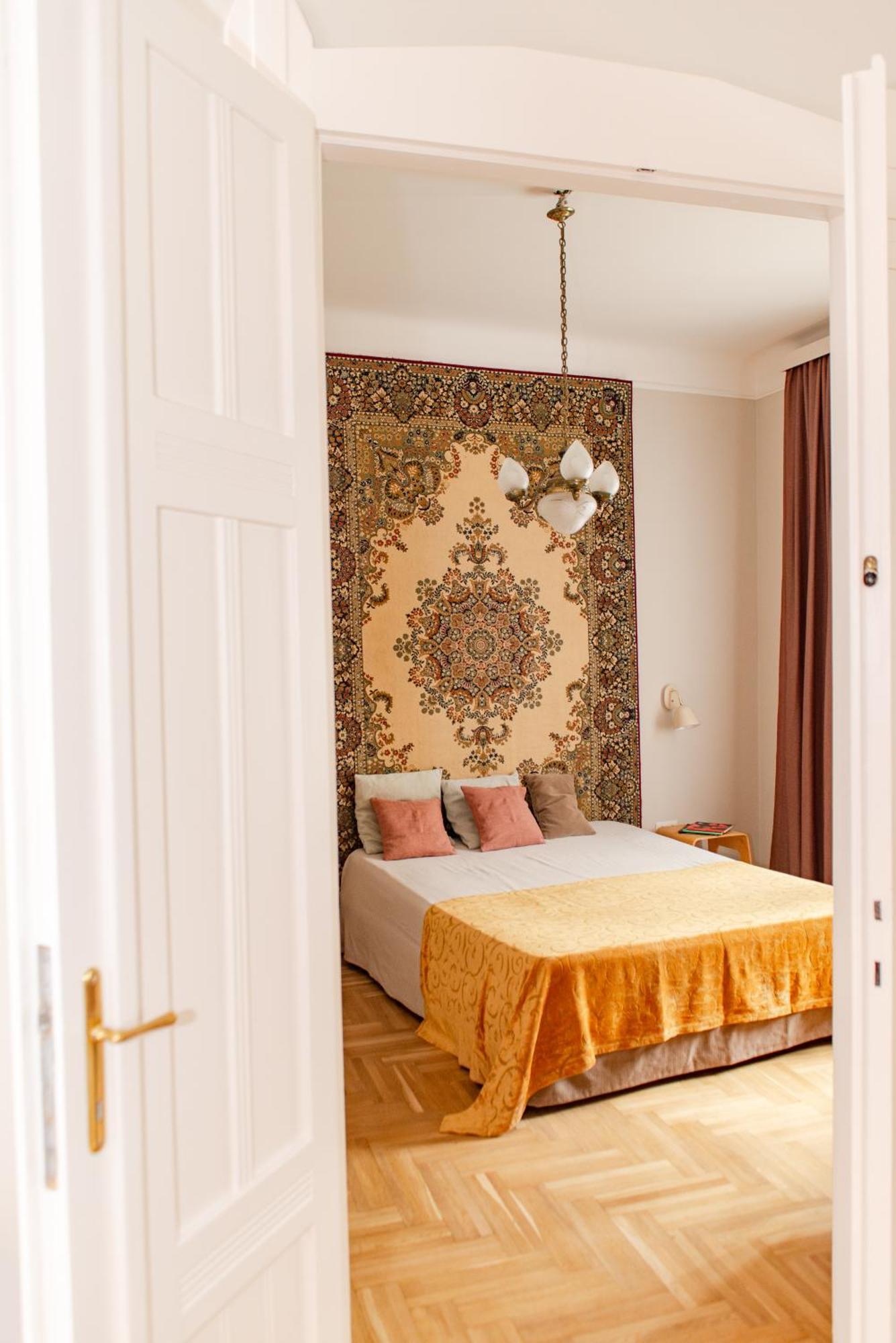 Spacious Family Along River Side, In The Heart Of Buda * Boedapest